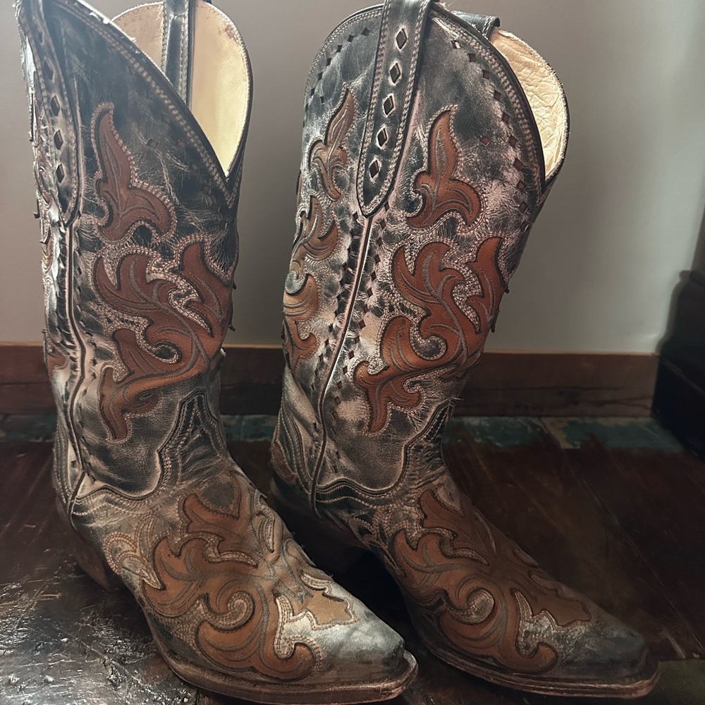 Women’s Custom Embroidered J.B. Dillon Leather Cowboy Boots Size 8